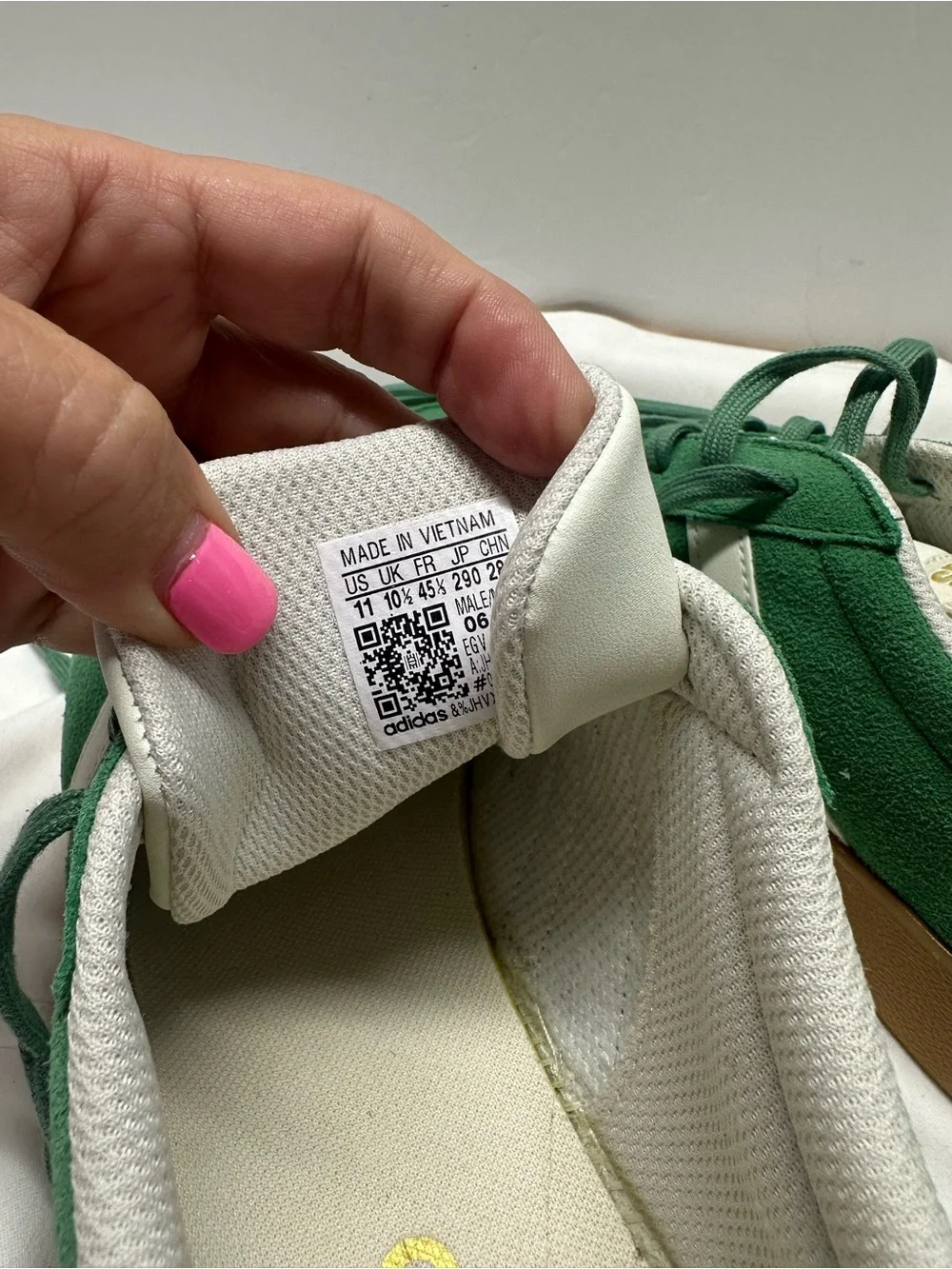 Men’s Adidas VL Court 2.0 Preloved Green Size 11